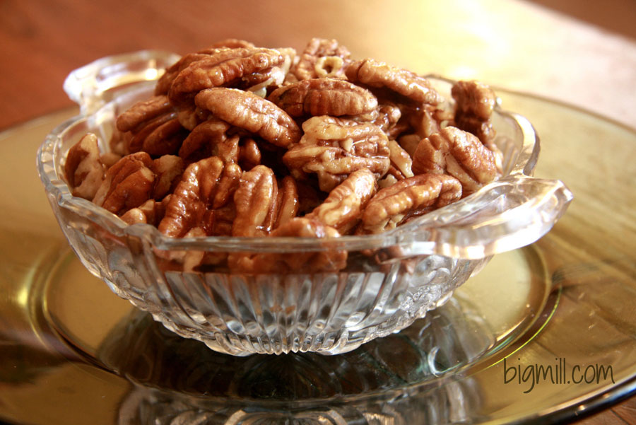 Honey Glazed Pecans are easy to make and make great appetizers for parties any time. Recipe from Chloe at Big Mill | bigmill.com