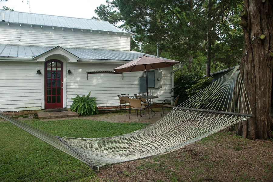 side yard with hammock
